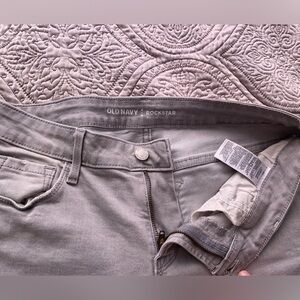 Old Navy jeans gray standard size 6 , like new